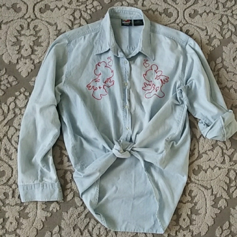 Vintage Mickey Unlimited denim chambray red sz M embroidered button‎ down shirt